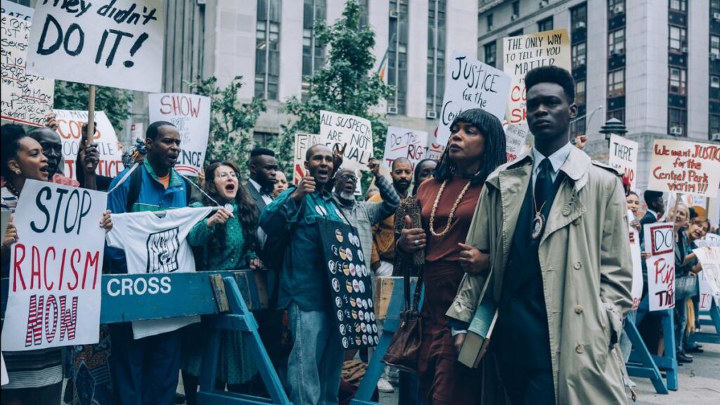 Aunjanue Ellis-Taylor, Ethan Herisse in When They See Us