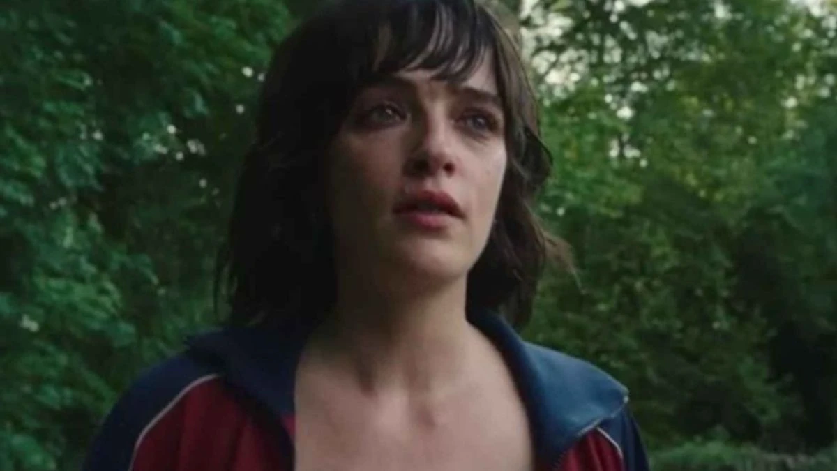 She Walks in Darkness