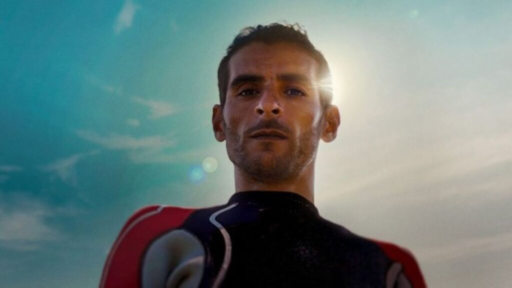Sofiane Zermani in Netflix's French Diving Thriller No Limit