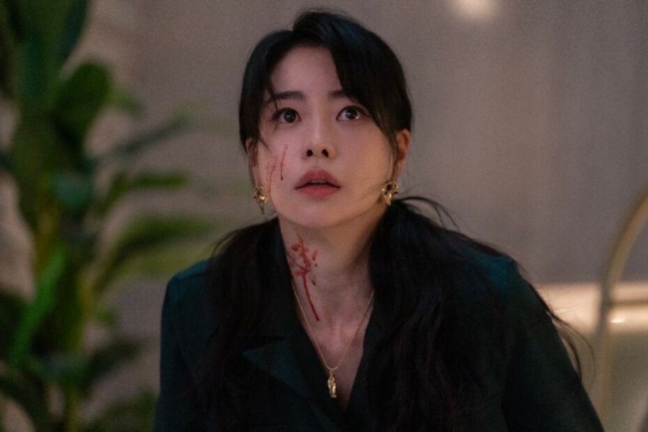 Song Hye-ky as Moon Dong-eun in The Glory - Korean revenge thriller on Netflix